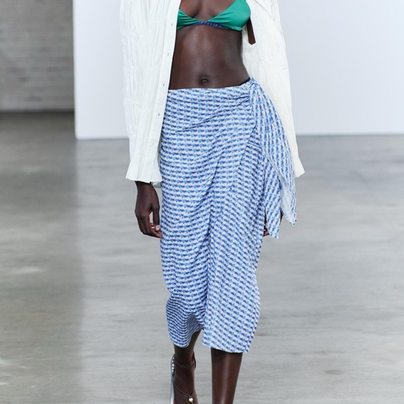 ZARA Printed‎ Pareo Skirt - Picture 1 of 7